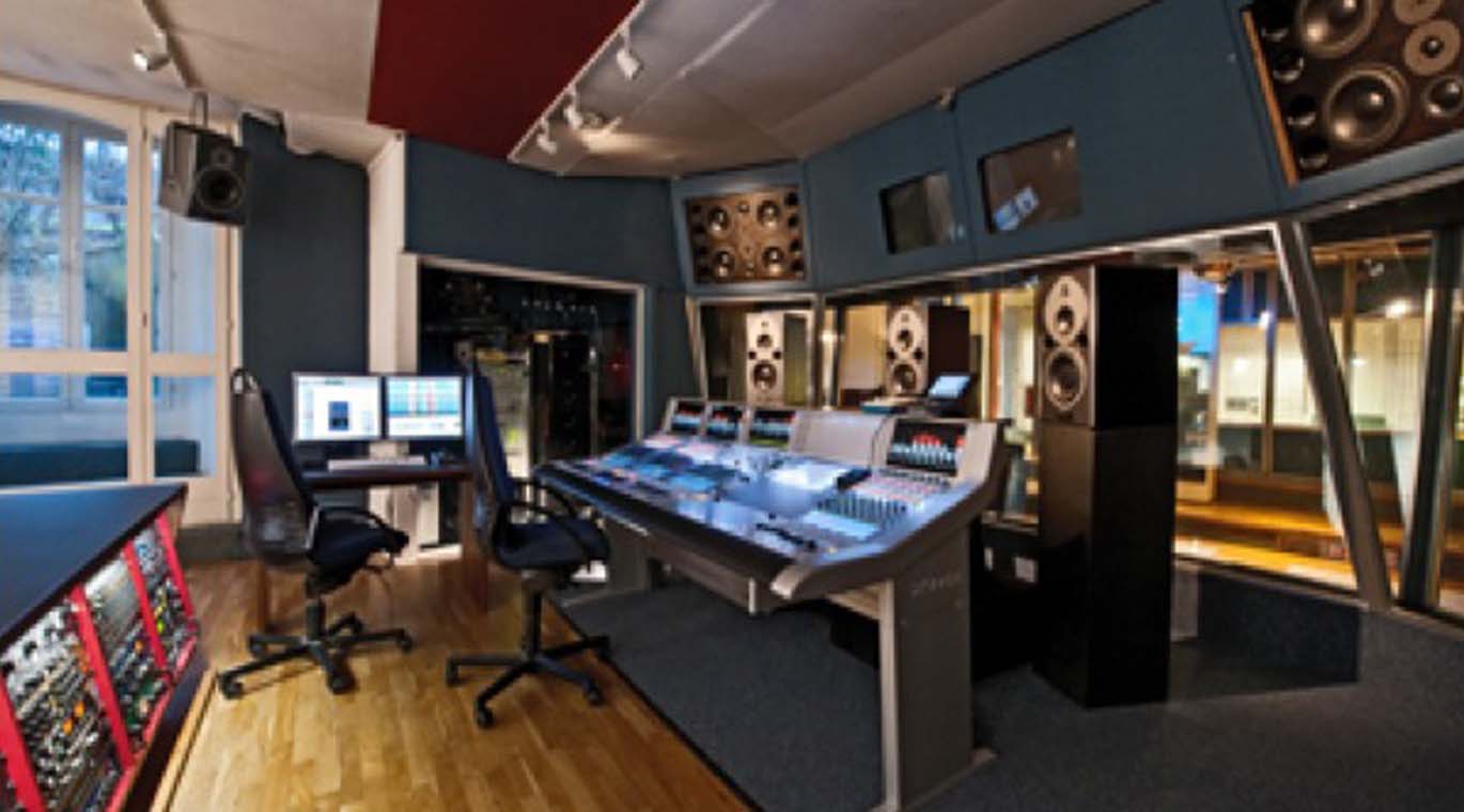 Stüdyo Kontrol Odası Cihazları